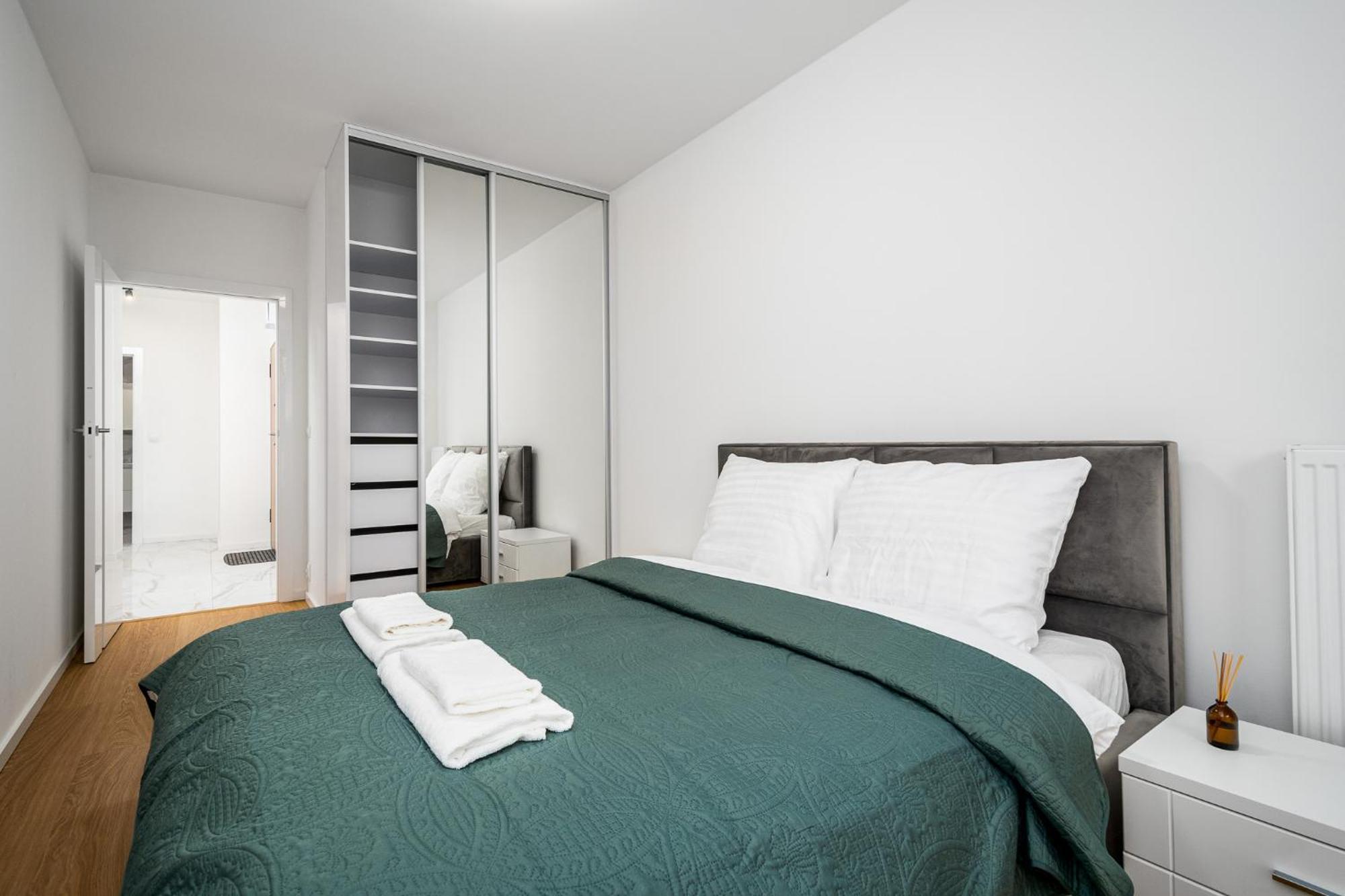 D&K Apart 1 Sierpnia 32A Apartman Varsó Kültér fotó